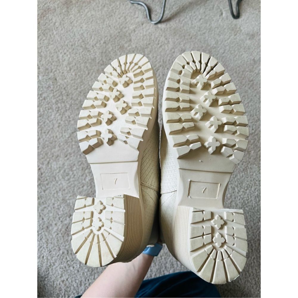 Altar’d State Edele P Ankle Chunky Boots Cream sz 7M Snakeskin - Picture 6 of 11